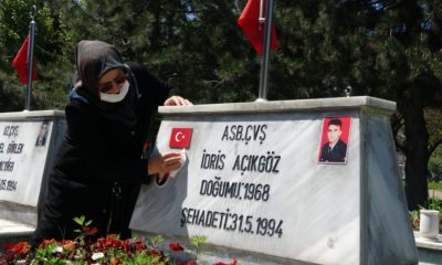 Yasak kalkınca şehit oğlunu görmeye gitti!.