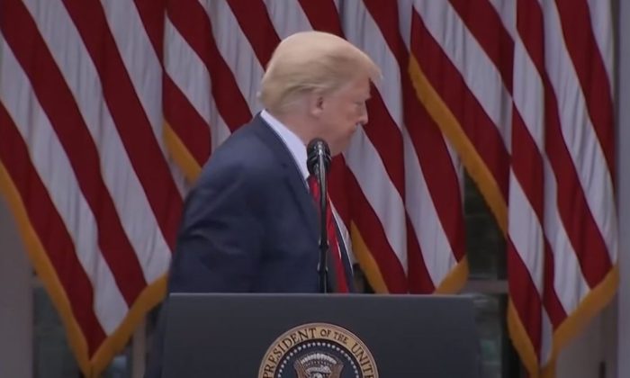 Çinli muhabirin coronavirüs testi sorusuna kızan Trump, basın toplantısını terk etti!.