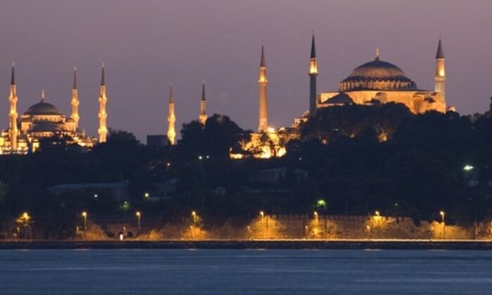 Ayasofya ve Sultan Ahmet’in caz ve dans salonu olmasını istemişler!.