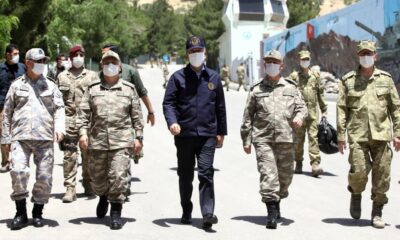 Pençe-Kaplan operasyonu devam ediyor!. Hulusi Akar, Kara Kuvvetleri Komutanlığı Harekat Merkezi’nde…