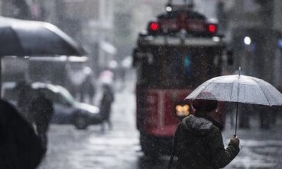 İstanbul’da beklenen yağış başladı!.