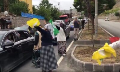 Terör örgütünün siyasi uzantısına şok! Halkı sokağa dökmeye çalışan HDP’yi Hakkari’de 7 kişi karşıladı!. (video haber)