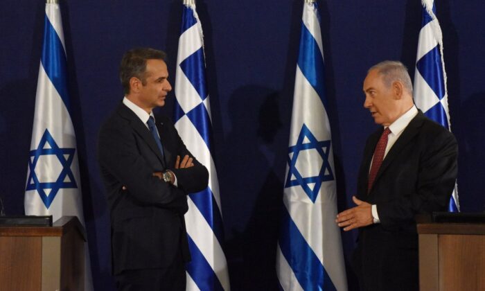 Ağlak Miçotakis, Türkiye’ye karşı katilden yardım istedi!.