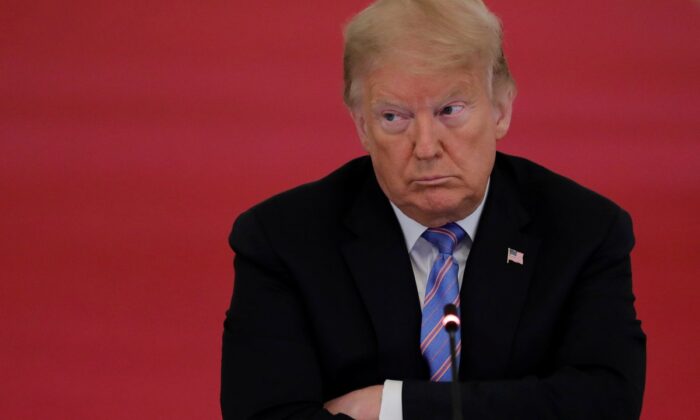 Donald Trump’tan Twitter’da ırkçı paylaşım..