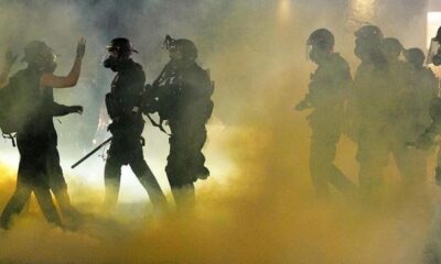 ABD yanıyor! Göstericiler mahkeme binasını ateşe verdi!.