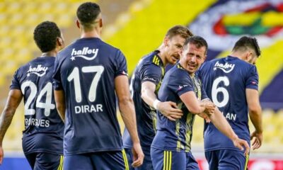 Derbi idmanında yumruklar konuştu!.