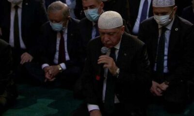 Cumhurbaşkanı Erdoğan Ayasofya’da Cuma Namazı öncesinde Kuran-ı Kerim okudu!. (video haber)