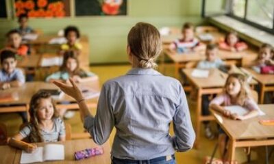Öğretmenler için yeni düzenleme.. Hem maaşları hem kıdemleri artacak…