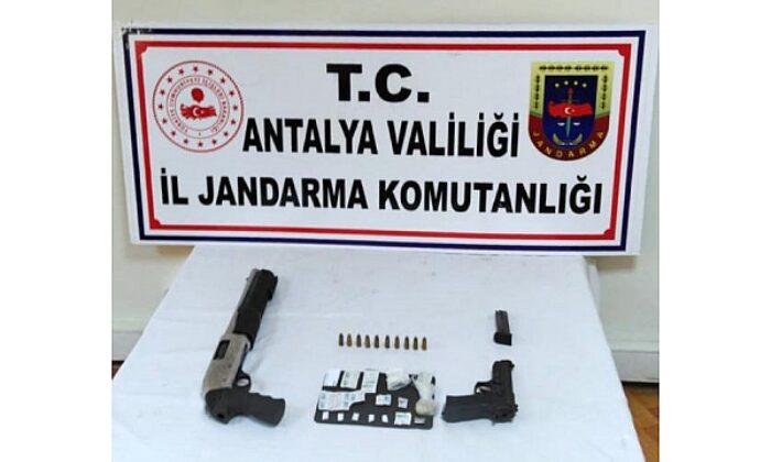 Antalya’da Turuncu Çember operasyonu! 14 kişi tutuklandı!.