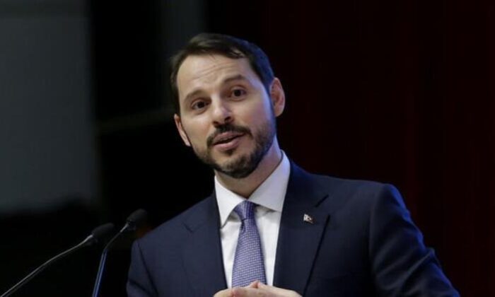 Dördüncü kez baba olan Bakan Berat Albayrak’tan teşekkür mesajı..