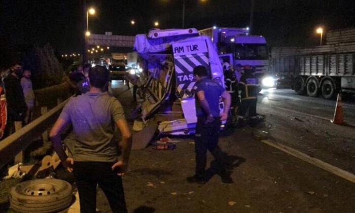 Kocaeli Körfez’de kaza! 9 yaralı..
