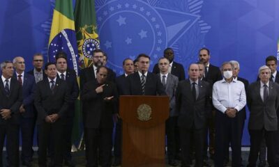 Devlet başkanının ardından iki bakanın daha coronavirüs testi pozitif çıktı!.