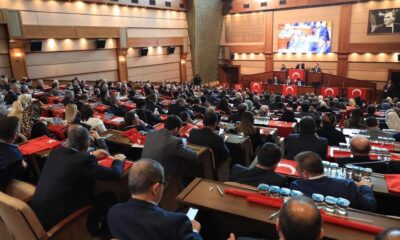 AK Parti ve MHP’nin ”Ayasofya” teklifi İBB Meclisi’nde kabul edildi!.