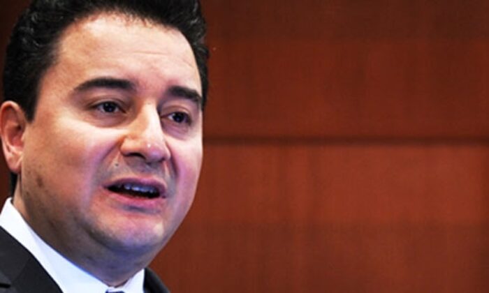 Ali Babacan CHP’ye göz kırptı!.