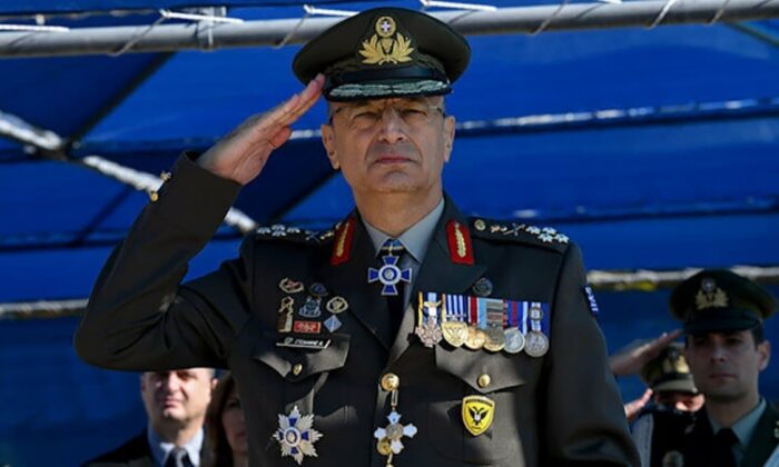 Askerine postal bulamayan Yunanistan’dan güldüren açıklama! “Türkiye karşısında ordumuz mükemmel..”