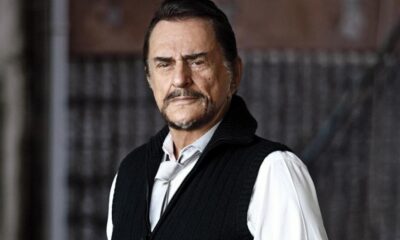 Başkan Erdoğan’a “Minnettarım” diyen usta sanatçı Alpay’a linç girişimi…