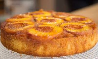 Çayın yanına iyi gider: Şeftalili ters yüz kek!.