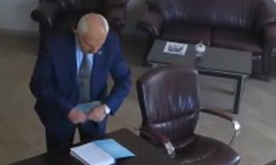 Partisinden ihraç edilen MHP’li başkanın başını, ofisinde ki görüntüler yaktı! (video haber)