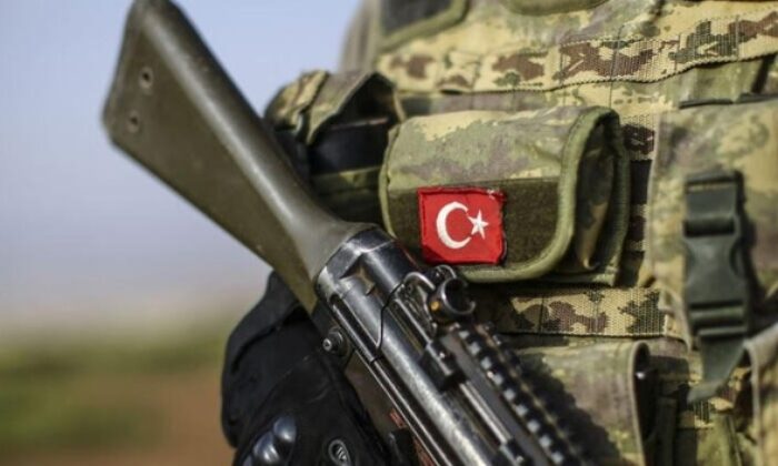 Milli Savunma Bakanlığı: “2 terörist silahlarıyla birlikte etkisiz hale getirildi!.”