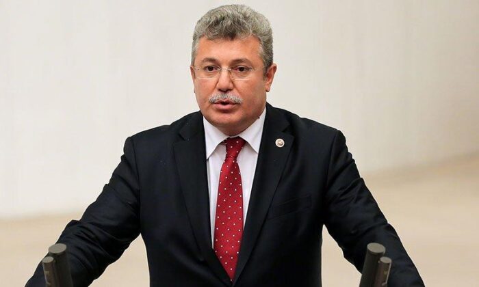 Testi pozitif çıkan AK Parti Grup Başkanvekili Akbaşoğlu’nun durumu ağırlaştı!.