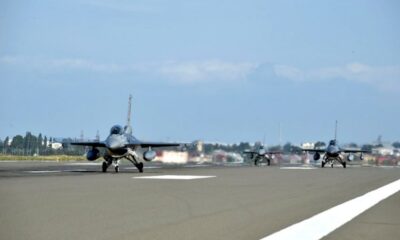 Ve Türk F-16 savaş uçakları kardeş ülke Azerbaycan semalarında..