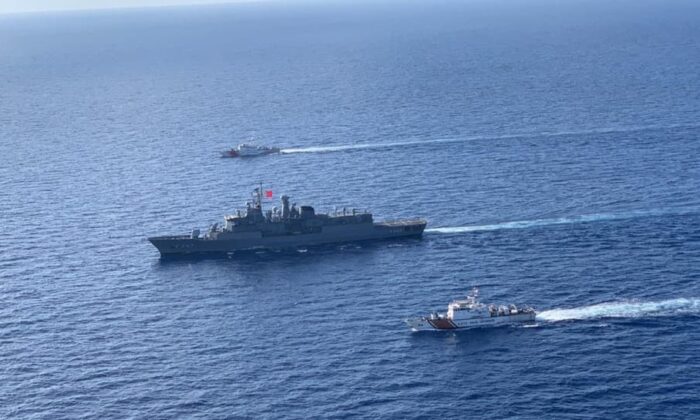 MSB: “Kemalreis fırkateyni, Barbaros Hayrettin Paşa araştırma gemimize refakat ediyor!.”