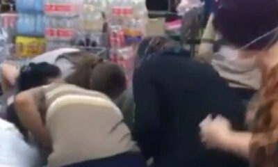 30 kuruşluk ürün için sosyal mesafeyi unutup, birbirlerini ezdiler!.