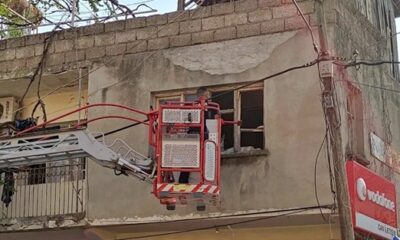 Evde bulunan ceset, pencereden vinçle çıkarıldı!.
