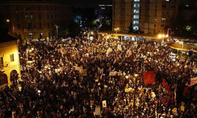 Terörist İsrail’de katil karşıtı gösteriler devam ediyor!.