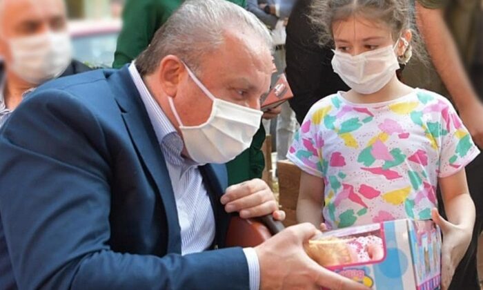 TBMM Başkanı Şentop’dan çocuklara bayram hediyesi..