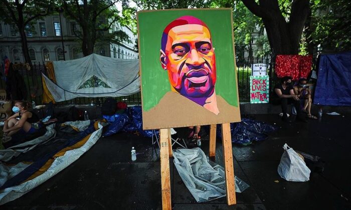 ABD’de Floyd’un öldürülmesinden sonra 40 Konfederasyon sembolü kaldırıldı!. (video haber)