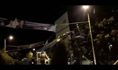 CHP’li İBB zabıtası şimdi de Göztepe Prof. Dr. Süleyman Yalçın Şehir Hastanesi için açılan teşekkür pankartlarını kesti!. (video haber)