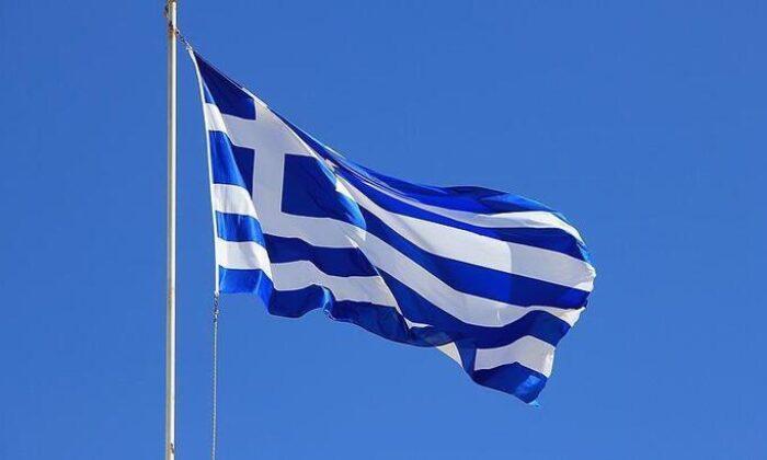 Yunanistan’ın ekonomisi yüzde 14 küçüldü!.