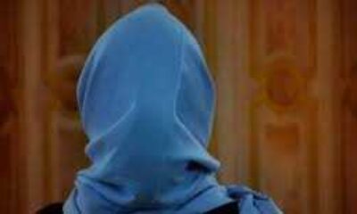 Başörtülü öğrenci yüzünden salonu terk ettiler!.