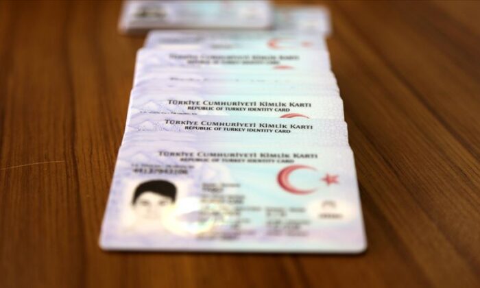 Çipli kimlik kartlarında yeni dönem! Süleyman Soylu detayları açıkladı!.