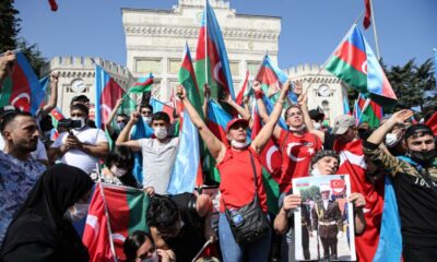 İstanbul Beyazıt’ta “iki devlet bir millet” gösterisi..