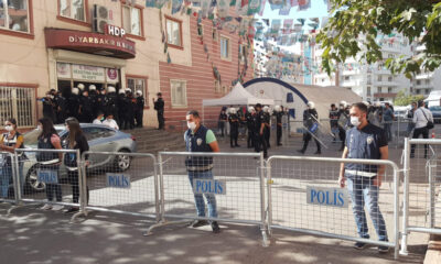 Diyarbakır HDP İl Başkanlığına polis baskını..