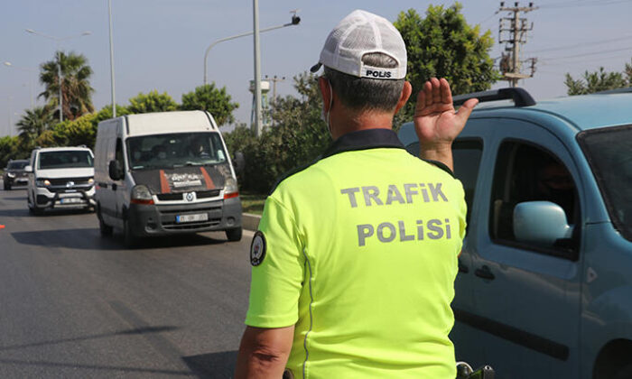 Kimlik ve plakalar için yeni dönem! Devriye..