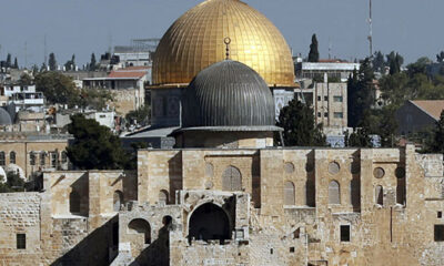 BAE heyeti Mescid-i Aksa’dan kovuldu!.