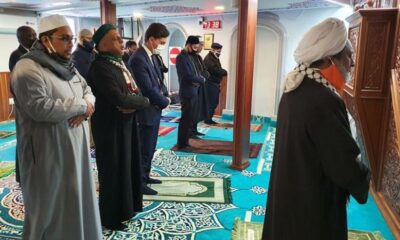 Güney Afrikalı Müslümanlar, İzmir’de hayatını kaybedenler için gıyabi cenaze namazı kıldı!.