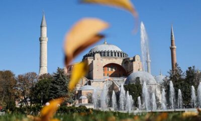 Ayasofya Camii’nde kurulan iskele söküldü!.