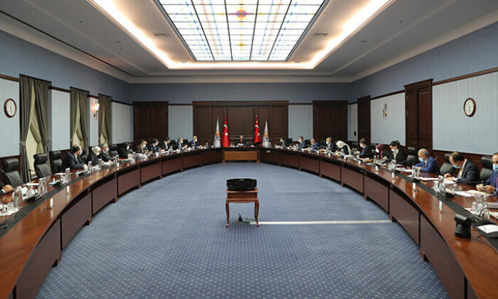 AK Parti MYK, Cumhurbaşkanı Erdoğan başkanlığında AK Parti Genel Merkezi’nde toplandı!.
