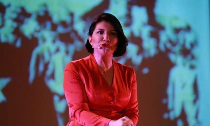 Sözde müzisyen sahnede Atatürk’ü anlatıp Ekrem’in İBB’sinden cebine 1 saatte 320 bin lira indirdi!.