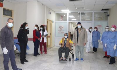 83 yaşındaki Sultan nine coronavirüsü atlatıp alkışlarla taburcu edildi!.