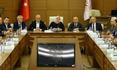 Milyonlarca işçinin beklediği asgari ücret zammı açıklanıyor.. Bakan Selçuk açıklama yapıyor..