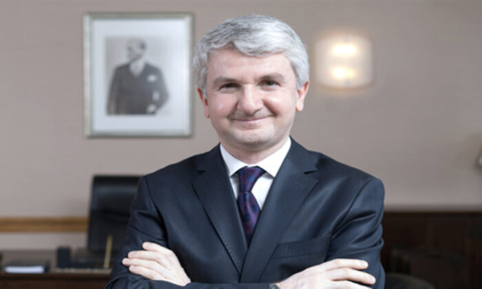 Cevat Akşit Hoca yerli motorun mucidi oğlu Mahmut Akşit’i ABD’nin nasıl yalvarıp istediğini anlattı!.