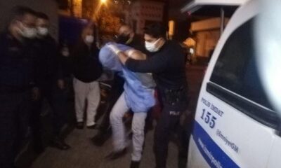 İzmir’de polise döner bıçaklı saldırı..