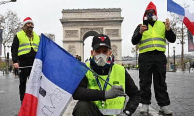 Macron’un yönetemediği Paris’te Sarı Yelekliler yine sokakları işgal etmeye başladı!.