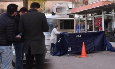 İzmir’de tüyler ürperten cinayet!. Babasını sokak ortasında sopa ile döverek öldürdü!.