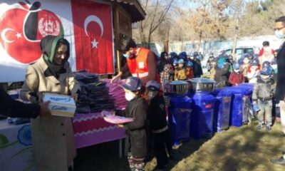 Mehmetçik’ten Afganistan’da ki yetimlere kıyafet..